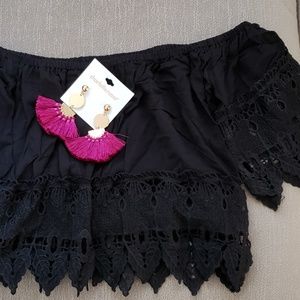 Black Off the shoulder top